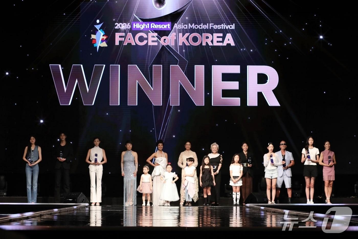본문 이미지 - 강원랜드가 24~26일 하이원리조트 컨벤션호텔에서 '2026 하이원리조트 아시아모델페스티벌-페이스 오브 코리아' 행사를 진행했다. (강원랜드 제공. 재판매 및 DB금지) 2026.7.27/뉴스1