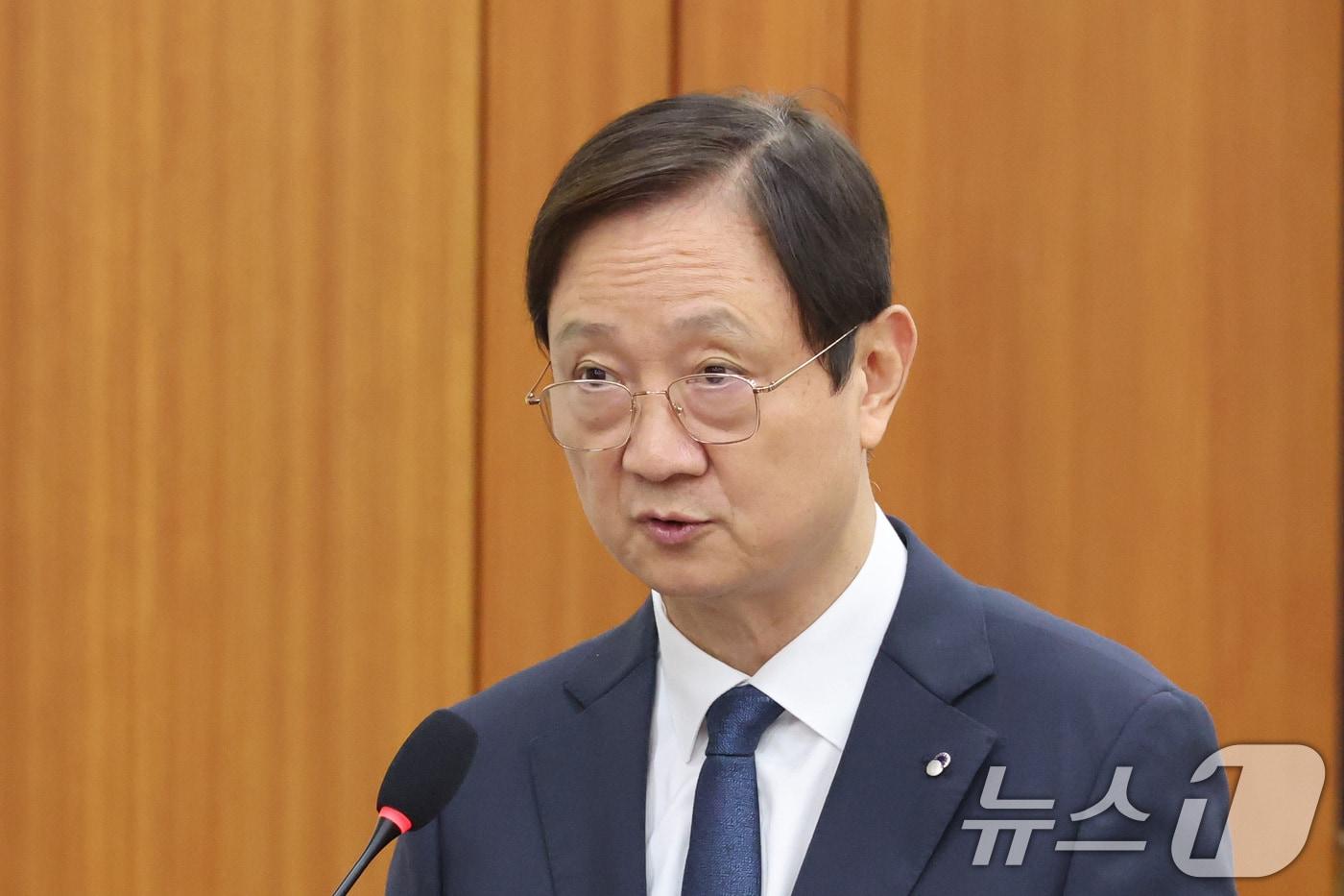본문 이미지 - 이찬진 금융감독원장이 29일 서울 여의도 국회에서 열린 정무위원회 전체회의에서 업무 보고를 하고 있다. 2026.7.29 ⓒ 뉴스1 신웅수 기자
