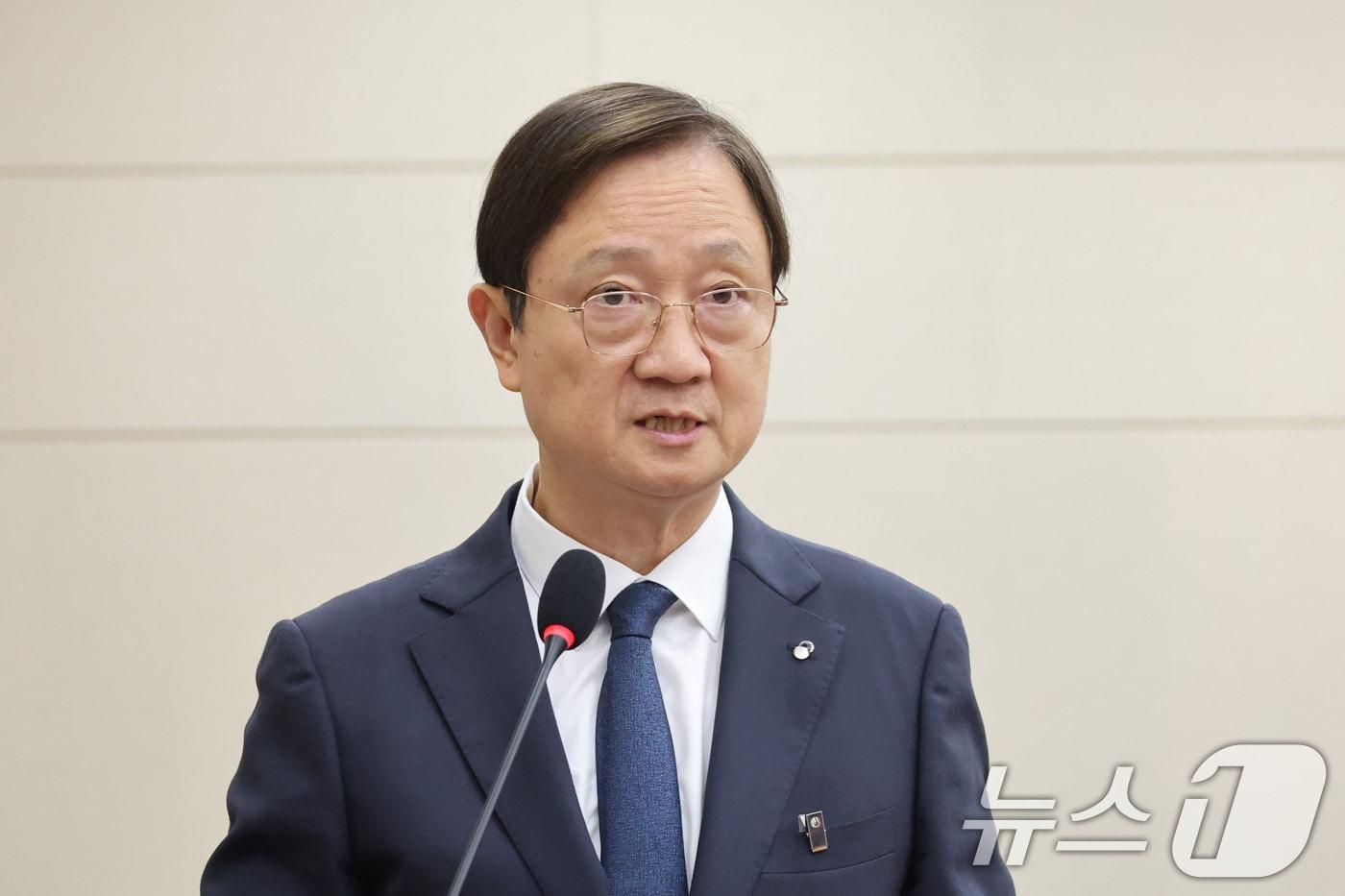 본문 이미지 - 이찬진 금융감독원장이 29일 서울 여의도 국회에서 열린 정무위원회 전체회의에서 업무 보고를 하고 있다. 2026.7.29 ⓒ 뉴스1 신웅수 기자