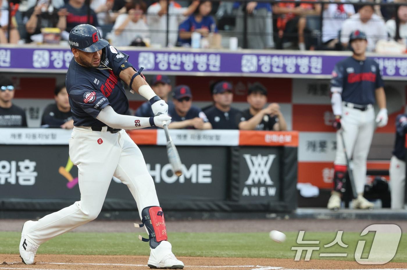 본문 이미지 - 롯데 자이언츠 외국인 타자 빅터 레이예스. 2026.7.29 ⓒ 뉴스1 김기태 기자
