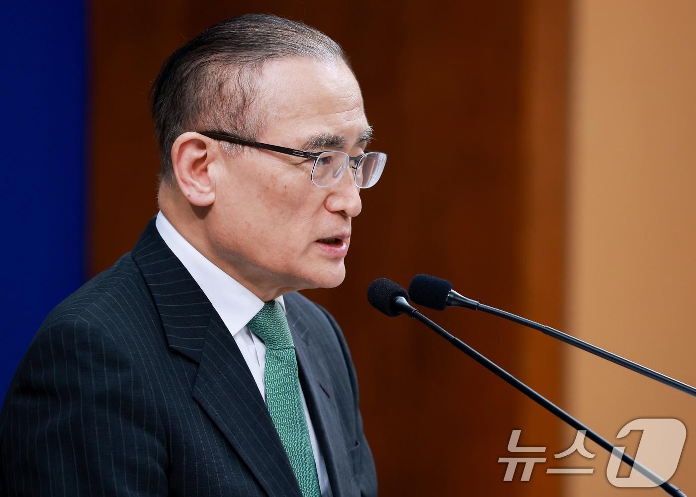본문 이미지 - 위성락 국가안보실장이 3일 청와대 춘추관에서 이재명 대통령의 북대서양조약기구(NATO·나토) 정상회의 및 몽골 국빈 방문 일정을 브리핑 하고 있다. (청와대통신사진기자단) 2026.7.3 ⓒ 뉴스1 허경 기자