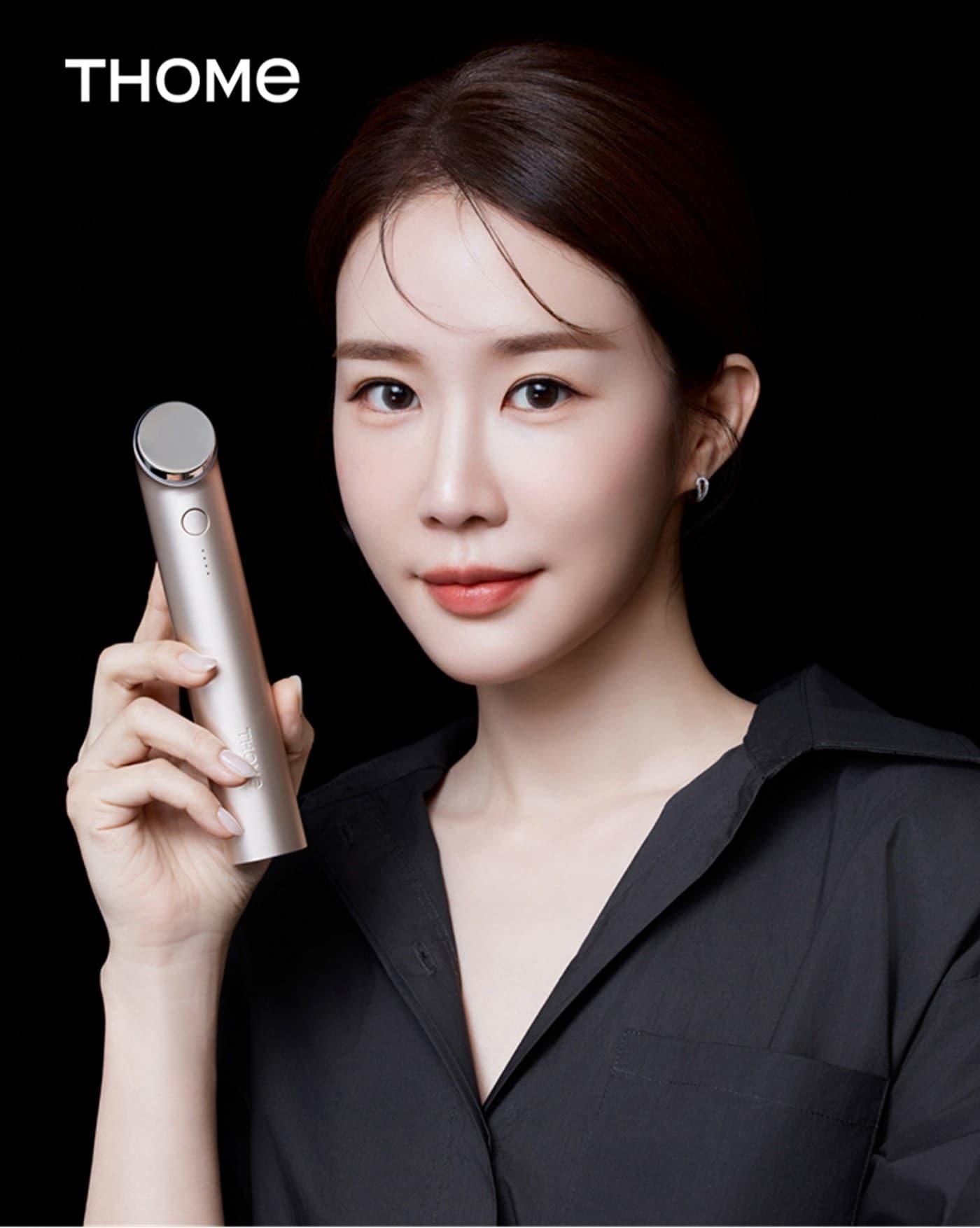본문 이미지 - 앳홈의 홈 뷰티 디바이스 브랜드 톰(THOME)이 홍콩 첫 공식 판매에서 준비 물량을 완판했다. (앳홈 제공)