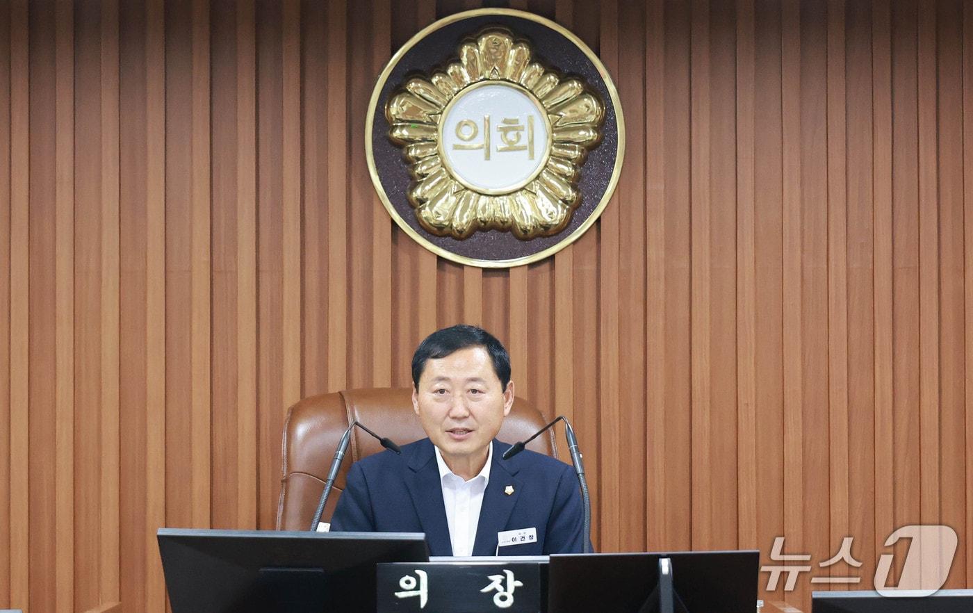 본문 이미지 - 이건창 논산시의회 의장(논산시의회 제공. 재판매 및 DB금지)/뉴스1 