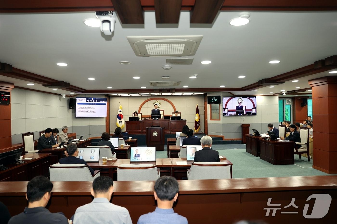 본문 이미지 - 31일 전북 진안군의가 제2차 본회의를 끝으로 12일간 진행된 제308회 임시회를 마무리했다.(의회제공. 재판매 및 DB금지)2026.7.31/뉴스1