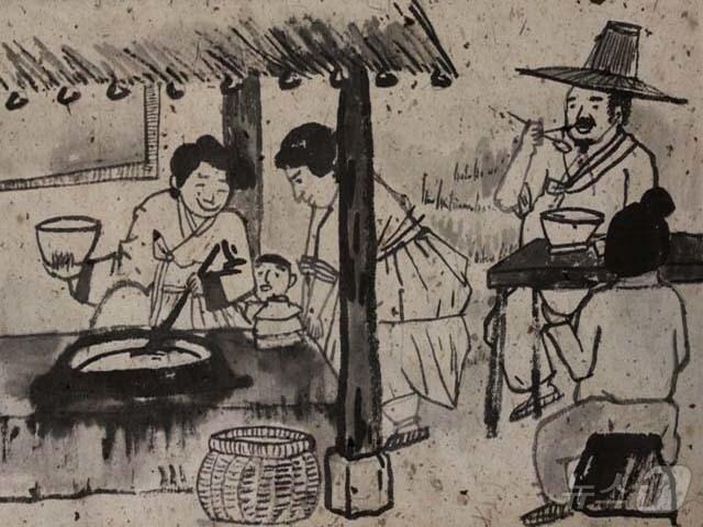 본문 이미지 - 한국국학진흥원은 5일 7월을 맞아 '큰 더위[大暑], 내 몸을 지키는 방법'을 주제로 인문 감성 웹진 '담談' 통권 149호(2026년 7월호)를 발행했다. /사진은 선조들이 개장국 끊이는 모습/뉴스1
