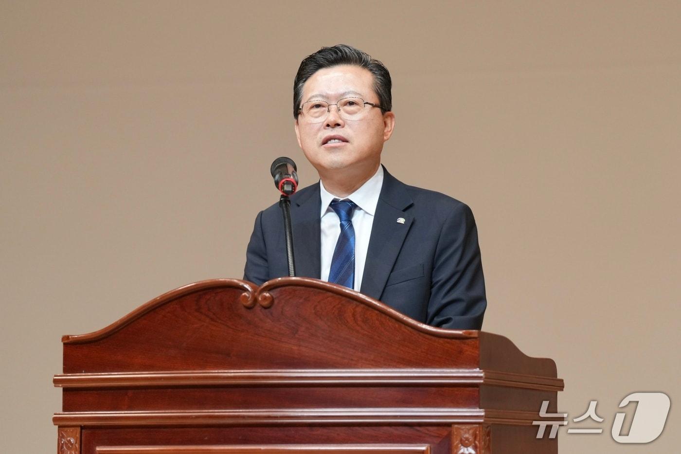 본문 이미지 - 장기수 천안시장.(천안시청 제공. 재판매 및 DB금지)