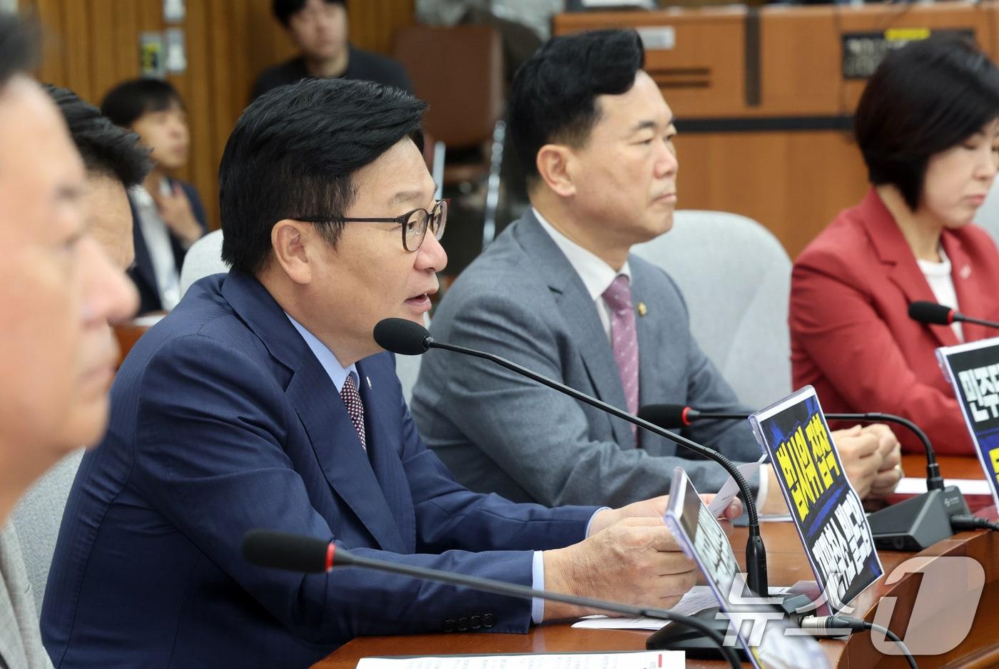 본문 이미지 - 정점식 국민의힘 원내대표가 7일 오전 서울 여의도 국회에서 열린 원내대책회의에서 모두발언을 하고 있다. 2026.7.7 ⓒ 뉴스1 황기선 기자
