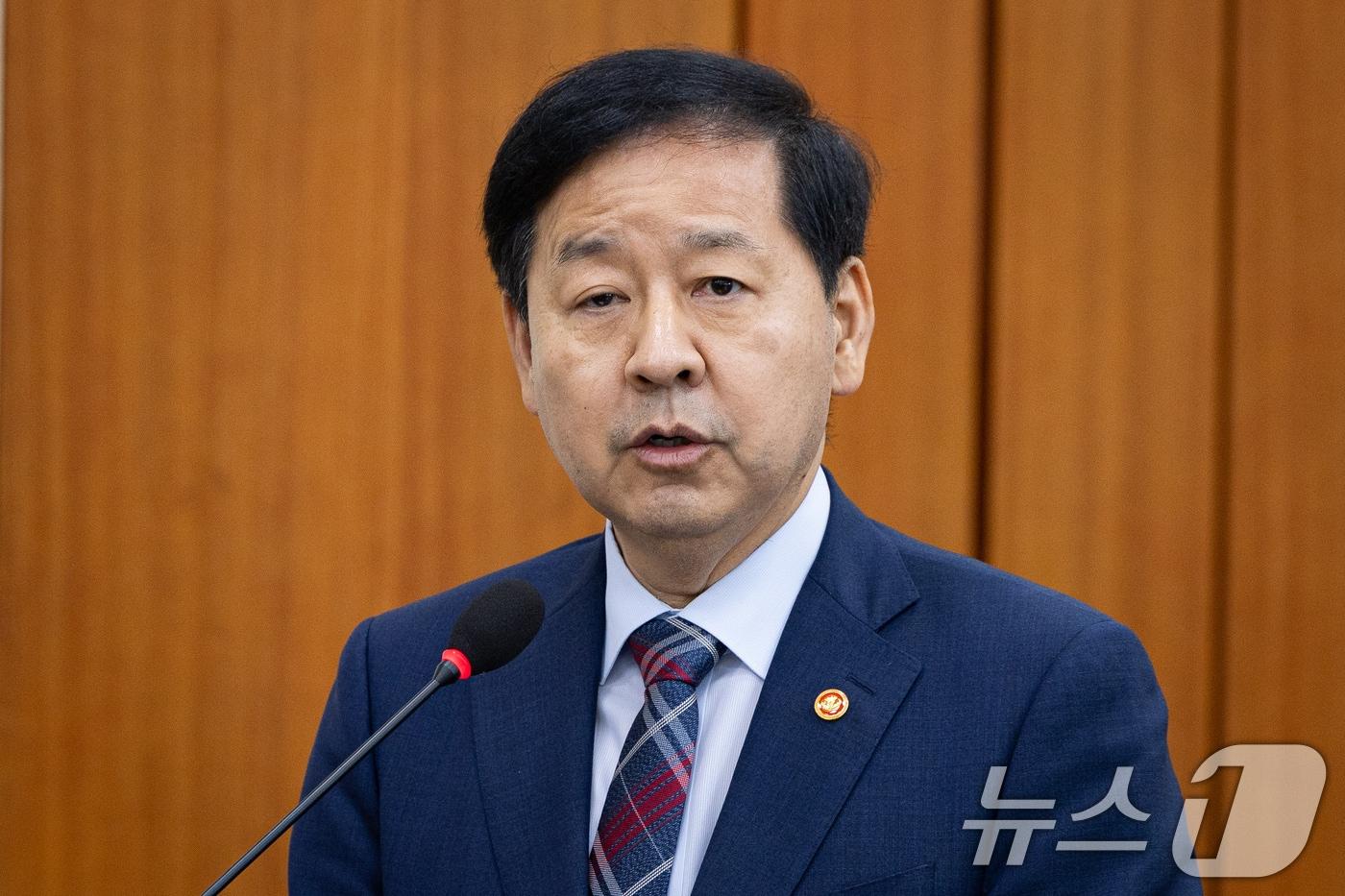 본문 이미지 - 구윤철 부총리 겸 재정경제부 장관이 7일 서울 여의도 국회에서 열린 제437회 국회(임시회) 재정경제기획위원회 제1차 전체회의에 출석해 업무보고를 하고 있다. ⓒ 뉴스1 유승관 기자