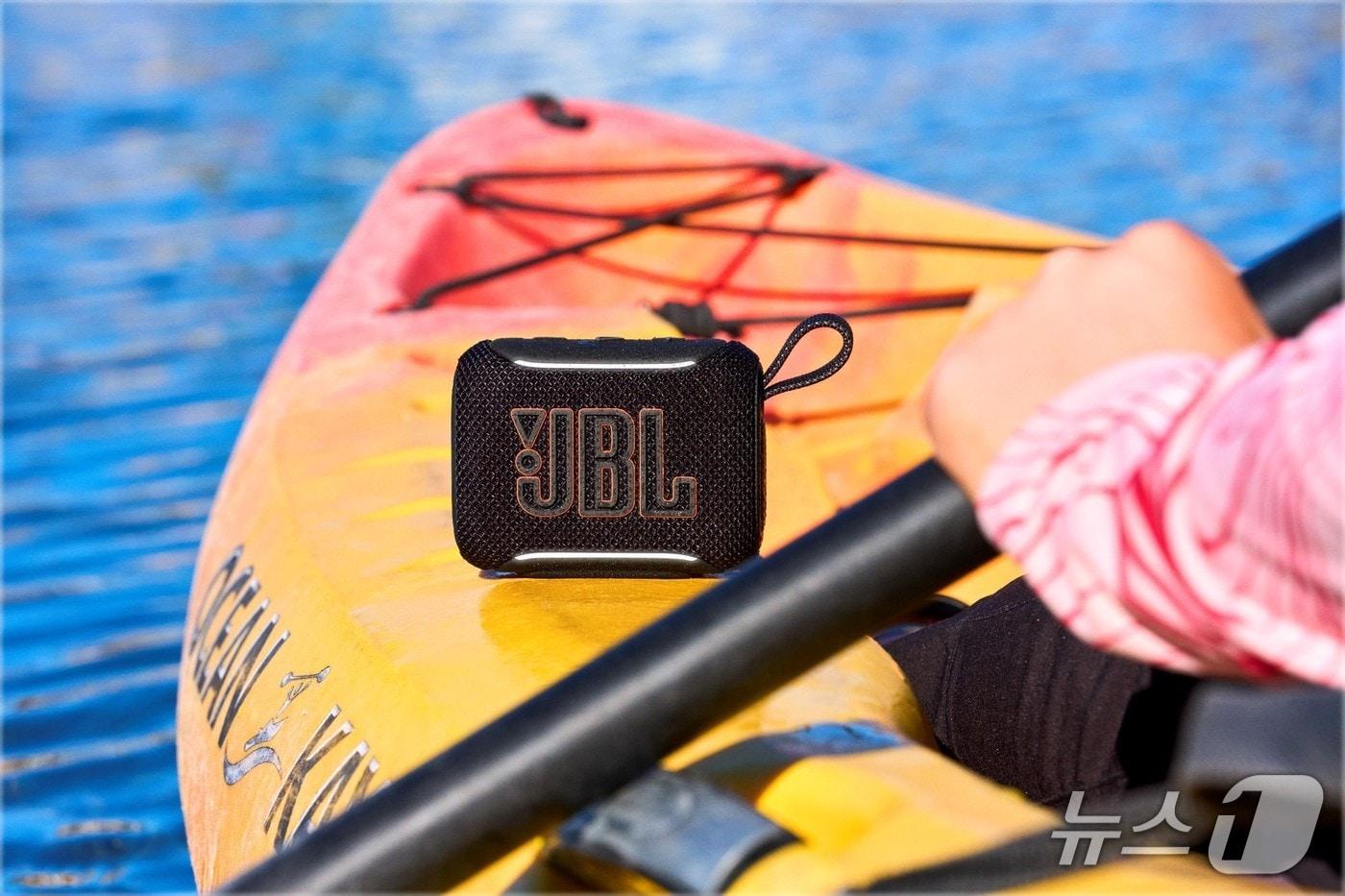 본문 이미지 - 하만 JBL의 포터블 블루투스 스피커 JBL Go 5 (사진제공 = 하만) 