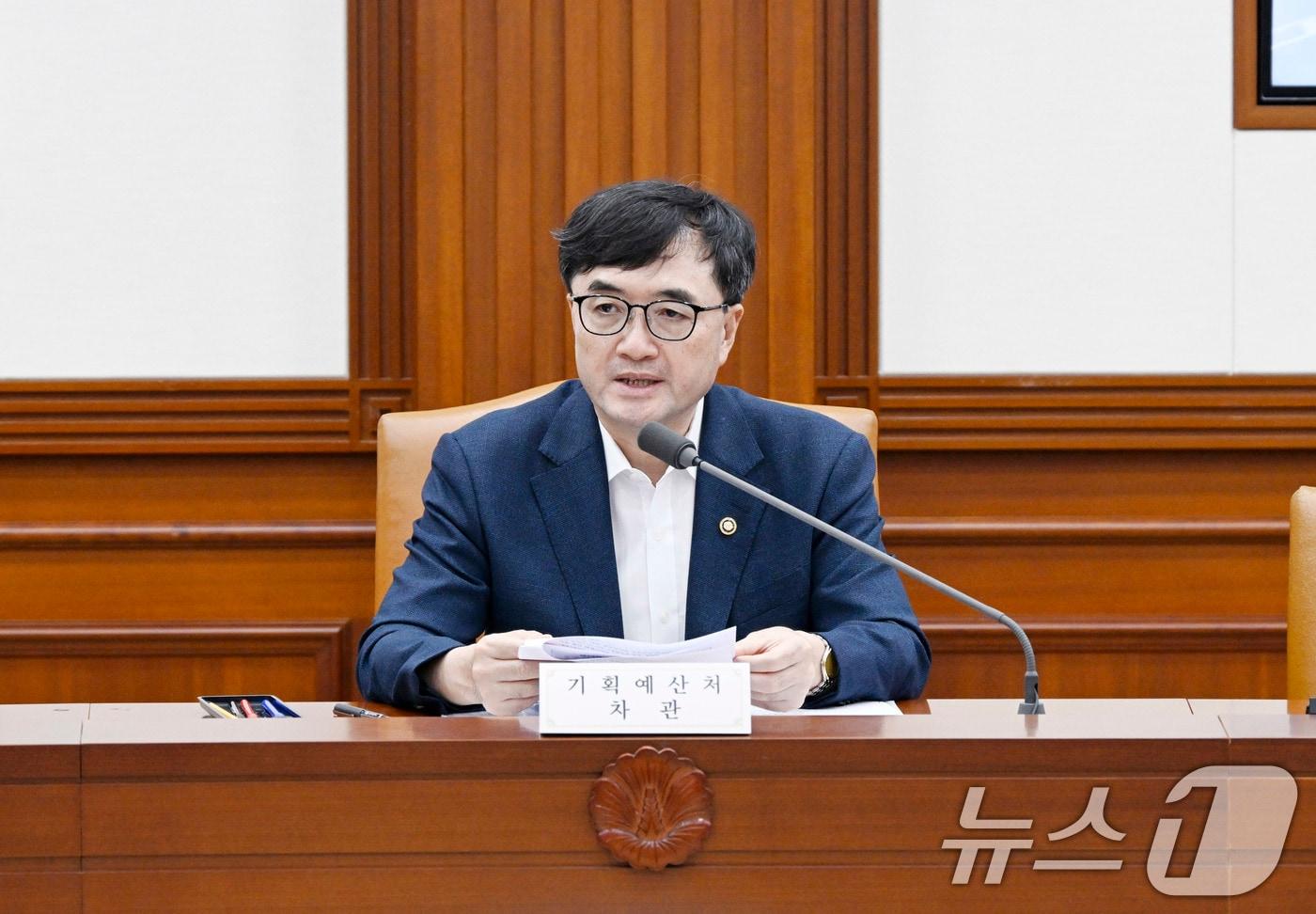 본문 이미지 - 임기근 신임 국무조정실장이 기획예산처 차관이던 지난 8일 오후 서울 종로구 정부서울청사에서 열린 '제13차 재정집행 점검회의'에서 모두발언을 하고 있다. (기획예산처 제공. 재판매 및 DB금지) 2026.7.8 ⓒ 뉴스1