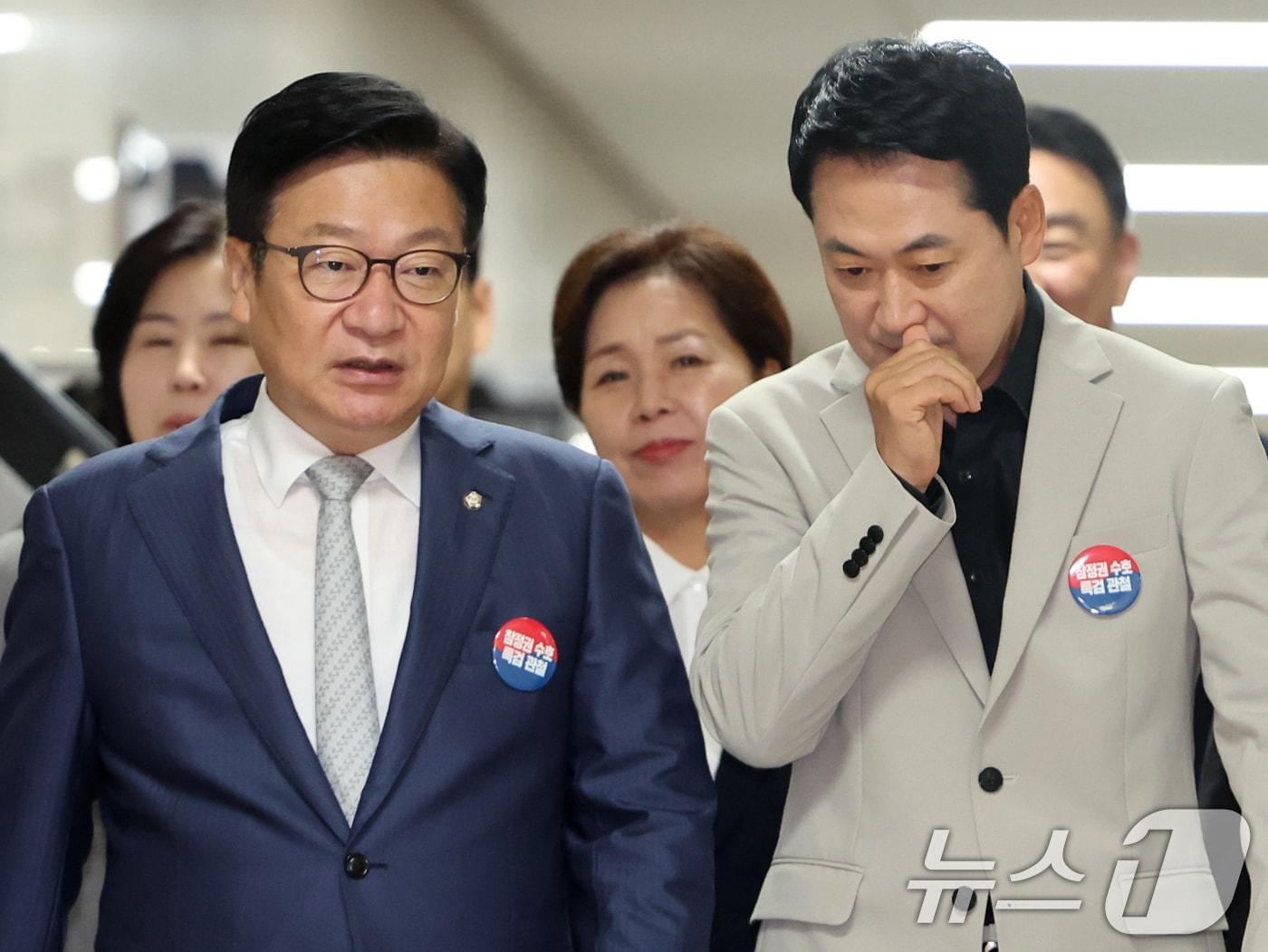 본문 이미지 - 국민의힘 장동혁 대표와 정점식 원내대표가 9일 오전 서울 여의도 국회에서 열린 최고위원회의에 참석하고 있다. 2026.7.9 ⓒ 뉴스1 황기선 기자
