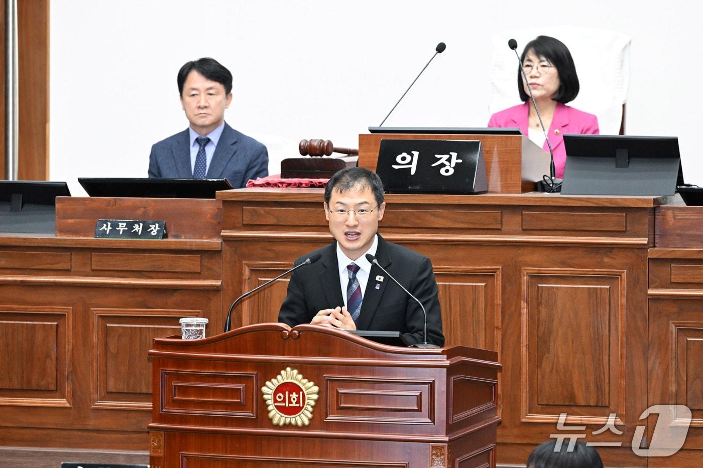 본문 이미지 - 김상욱 울산시장이 9일 울산시의회 제265회 임시회 제3차 본회의에서 시정연설을 하고 있다. (울산시의회 제공. 재판매 및 DB 금지) /뉴스1