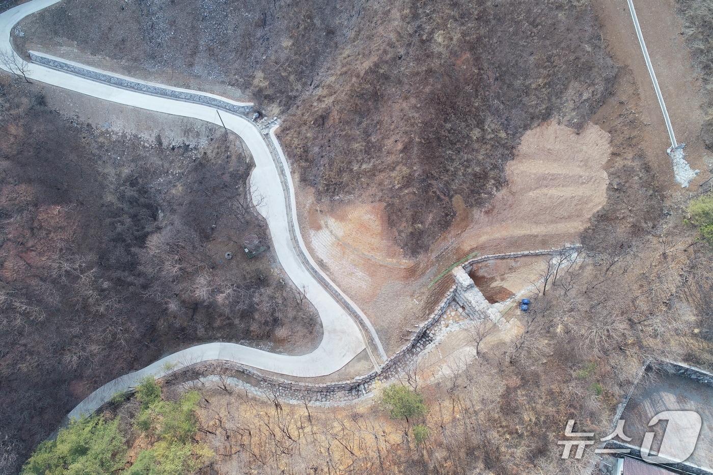 본문 이미지 - 하동군 옥종면 두방재 일원 산림복구 현장(하동군 제공. 재판매 및 DB금지).