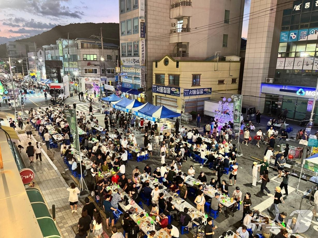 본문 이미지 - 제10회 홍천강 별빛음악 맥주축제.(홍천군문화재단 제공. 재판매 및 DB금지)/뉴스1