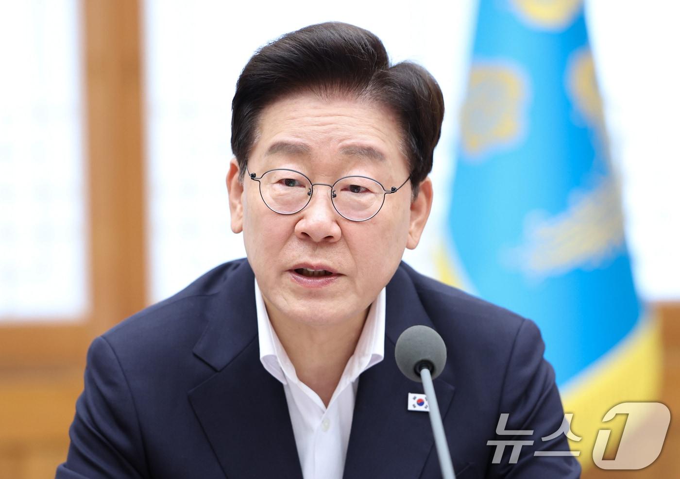 본문 이미지 - 이재명 대통령이 10일 청와대에서 열린 메가프로젝트 2차 민관합동 점검회의에서 발언하고 있다. 2026.8.10 ⓒ 뉴스1 허경 기자