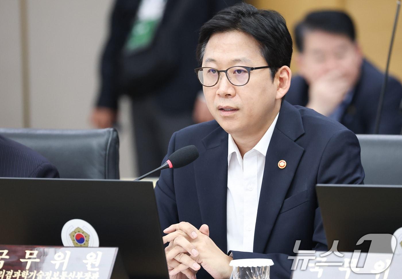 본문 이미지 - 배경훈 부총리 겸 과학기술정보통신부 장관. (청와대통신사진기자단) 2026.8.11 ⓒ 뉴스1 허경 기자