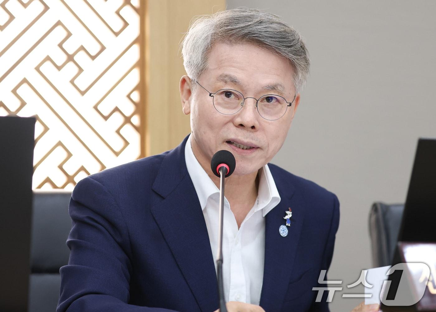 본문 이미지 - 민형배 전남광주통합특별시장이 11일 정부세종청사에서 열린 국무회의에서 발언하고 있다. (청와대통신사진기자단) 2026.8.11 ⓒ 뉴스1 허경 기자