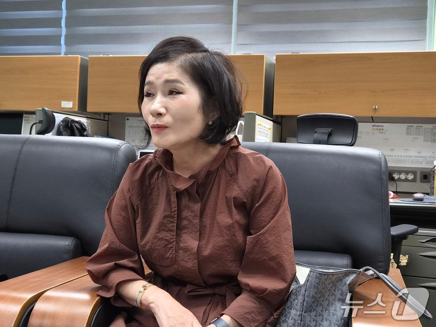 본문 이미지 - 11일 신임 허남주 국민의힘 전북도당위원장이 전북도의회 기자실에서 간담회를 갖고 있다.2026.8.11/뉴스1