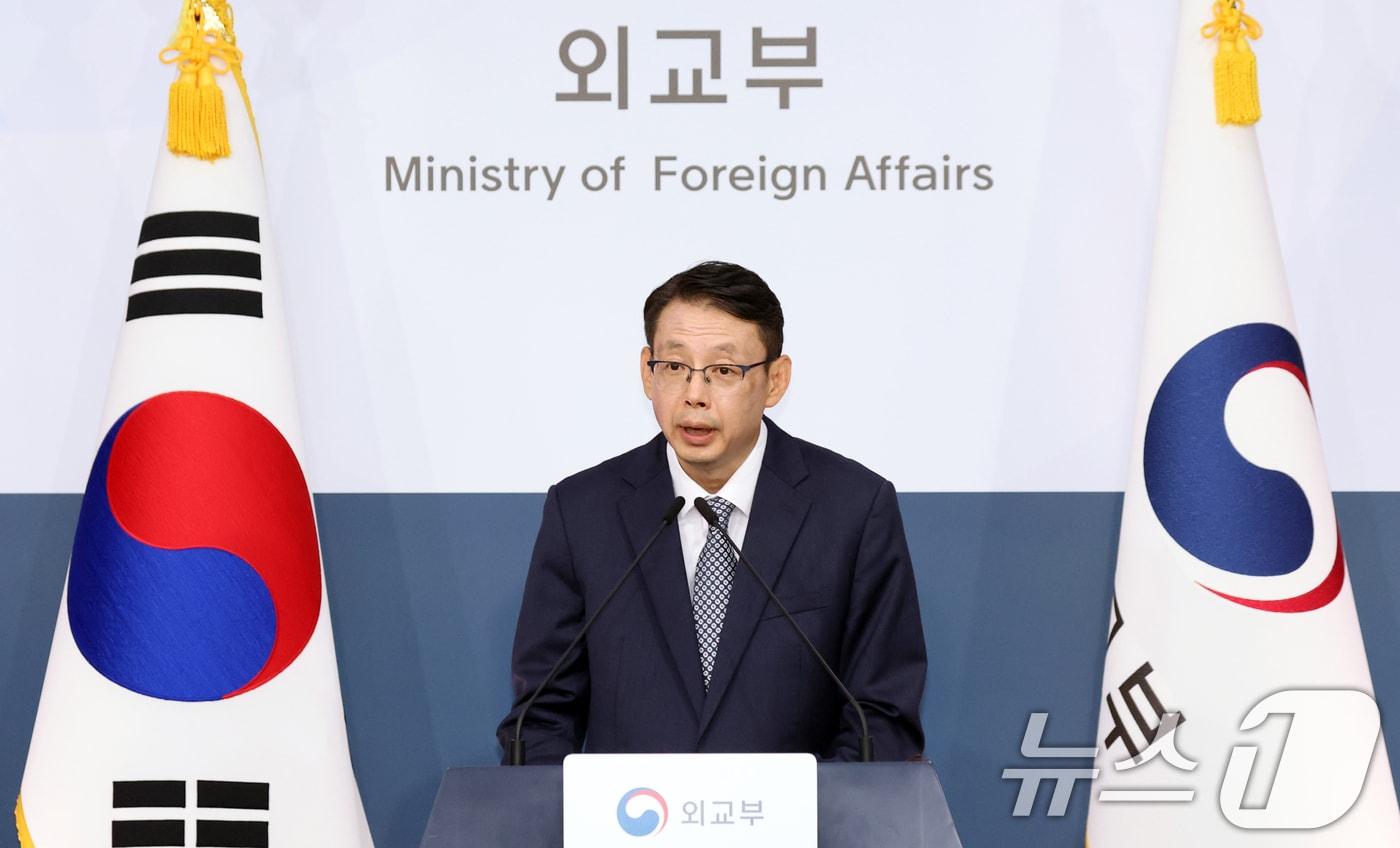 본문 이미지 - 박두순 외교부 대변인이 11일 오후 서울 종로구 정부서울청사 별관에서 정례브리핑을 하고 있다. 2026.8.11 ⓒ 뉴스1 김명섭 기자