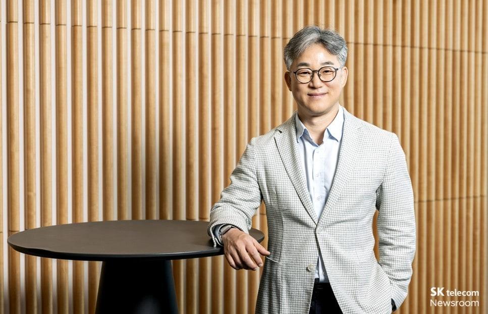 본문 이미지 - 정석근 SK텔레콤 AI CIC장 겸 SK하이퍼 대표.(SK텔레콤 뉴스룸 홈페이지 갈무리)