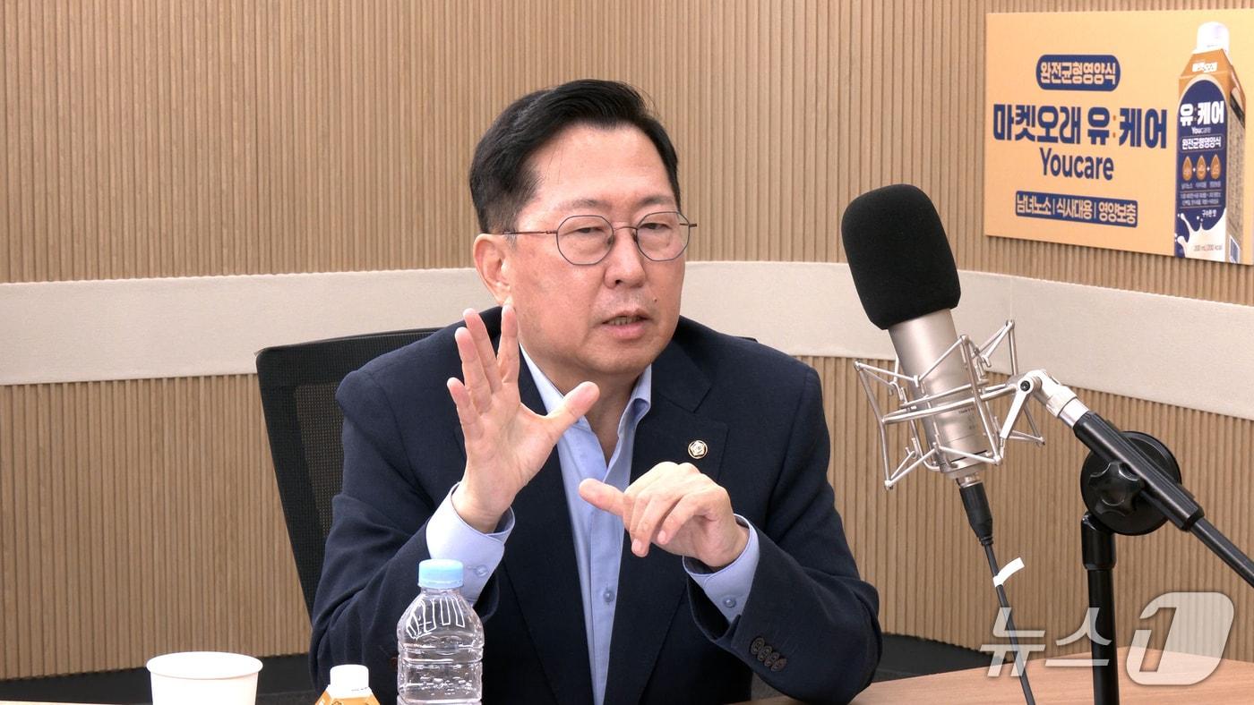 본문 이미지 - 뉴스1TV '팩트앤뷰'에 출연한 유용원 국민의힘 의원. 2026.8.13./뉴스1