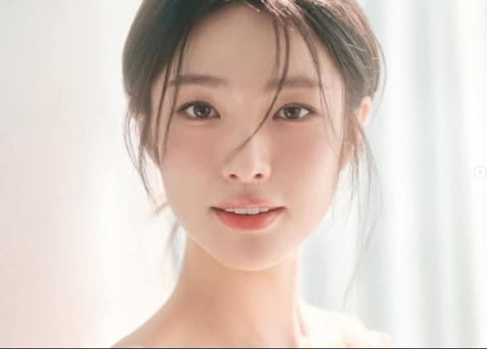 본문 이미지 - 하영 인스타그램