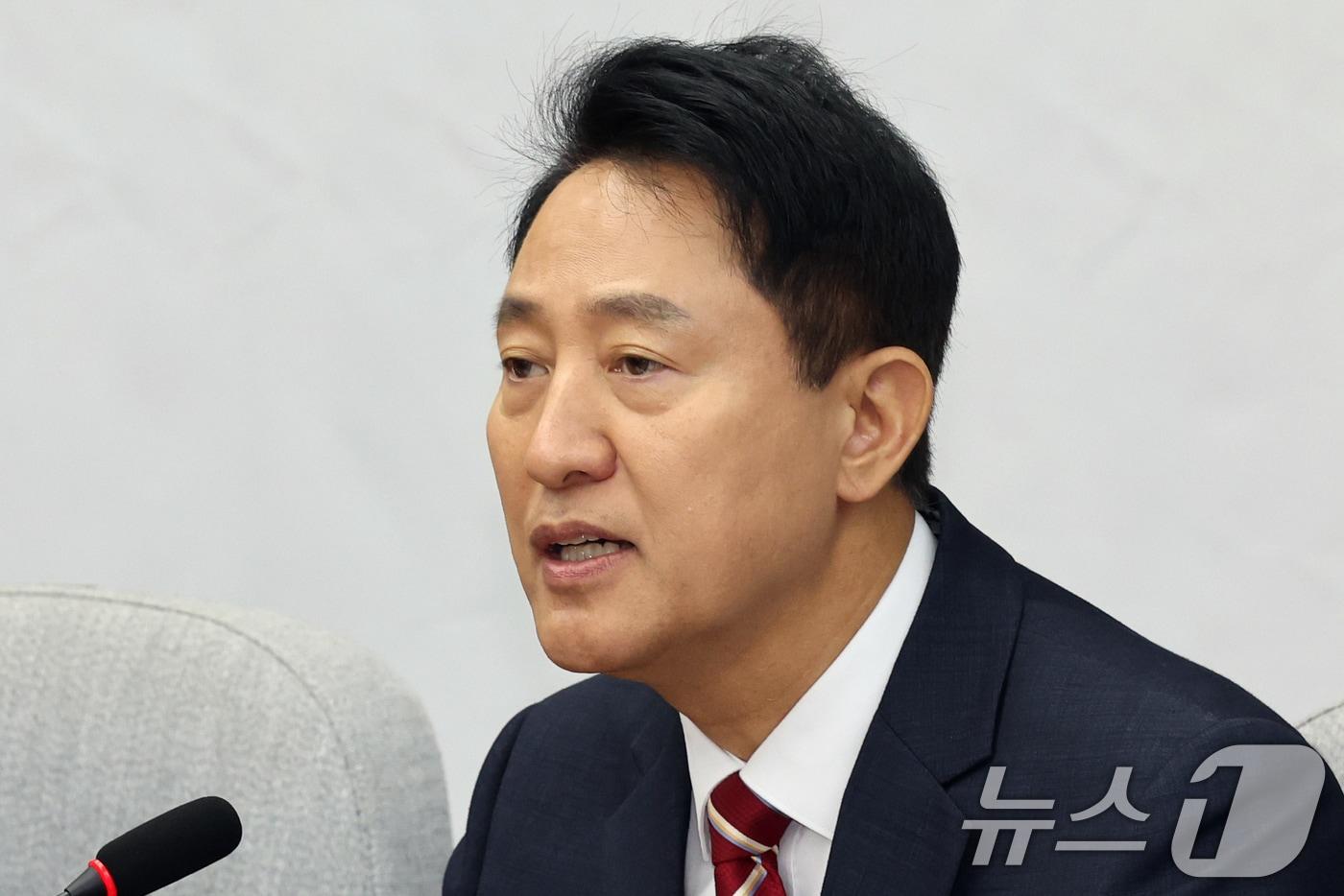 본문 이미지 - 오세훈 서울시장이 14일 오전 서울 여의도 국회에서 열린 국민의힘 원내대책회의에서 모두발언을 하고 있다. 2026.8.14 ⓒ 뉴스1 황기선 기자