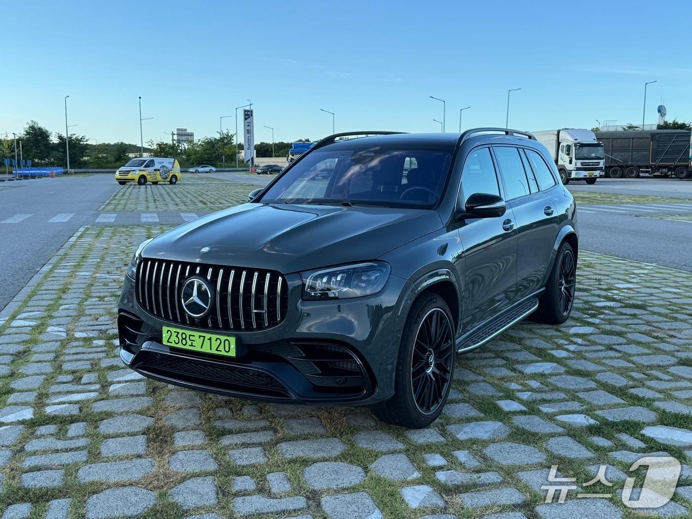 본문 이미지 - 메르세데스-AMG GLS 63 ⓒ 뉴스1 박종홍 기자