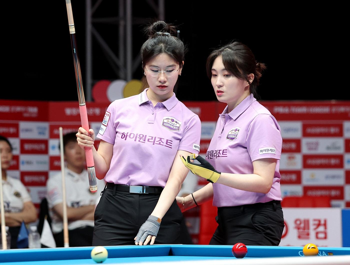 본문 이미지 - 하이원리조트 이미래(왼쪽)와 강지은(PBA 제공) 