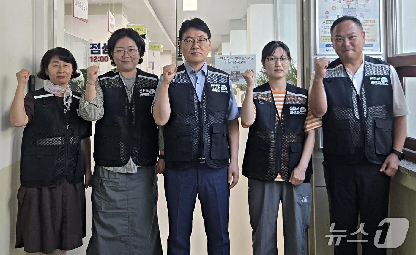 본문 이미지 - 진천군 체납관리단.(진천군 제공. 재판매 및 DB금지)/뉴스1