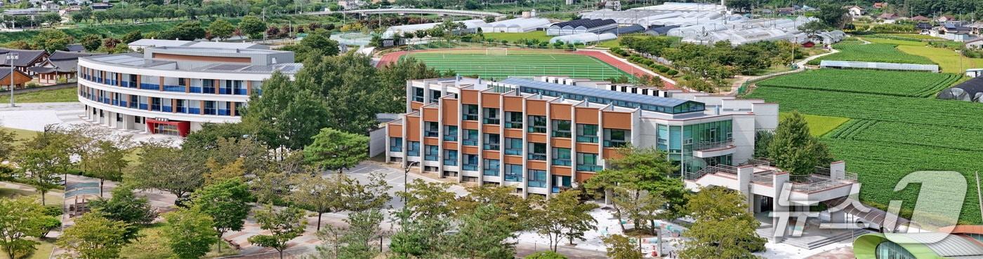 본문 이미지 - 전북 임실군 청소년수련원이 제2생활관 신축과 제1생활관 리모델링을 포함한 대대적인 시설 현대화 사업을 마무리했다.(임실군제공, 재판매 및 DB금지)2026.8.18/뉴스1