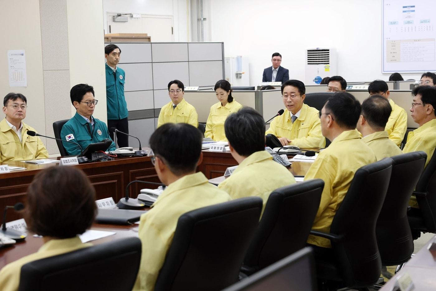 본문 이미지 - 조정식 국회의장은 18일 2026 국회 을지연습 현장을 방문했다.(국회 제공)