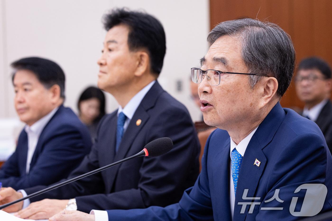 본문 이미지 - 조현 외교부 장관이 19일 서울 여의도 국회에서 열린 제438회 국회(임시회) 외교통일위원회 제2차 전체회의에 출석해 의원 질의에 답하고 있다. 2026.8.19 ⓒ 뉴스1 유승관 기자