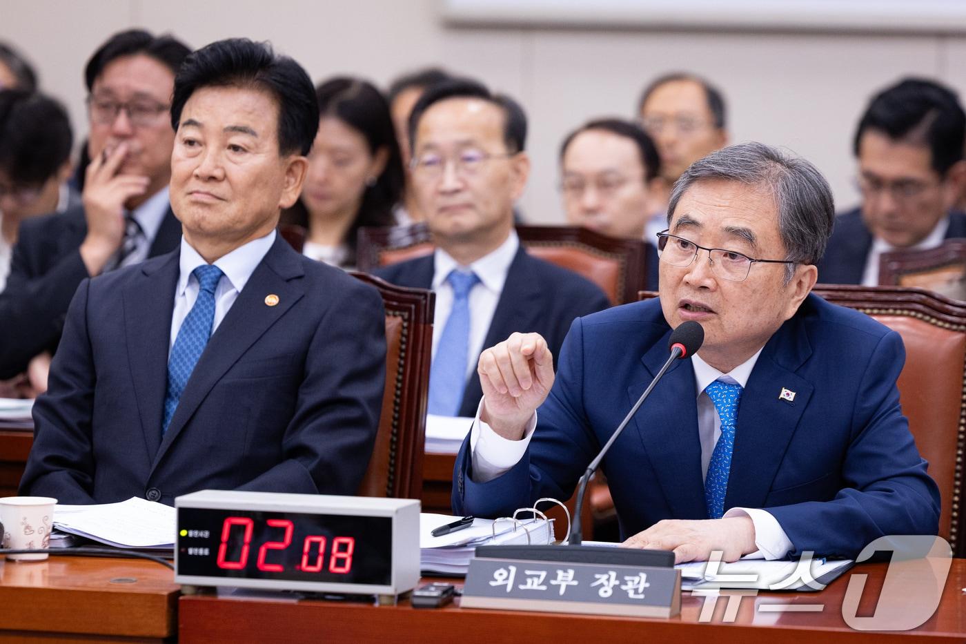 본문 이미지 - 조현 외교부 장관이 19일 서울 여의도 국회에서 열린 제438회 국회(임시회) 외교통일위원회 제2차 전체회의에 출석해 의원 질의에 답하고 있다. 2026.8.19 ⓒ 뉴스1 유승관 기자