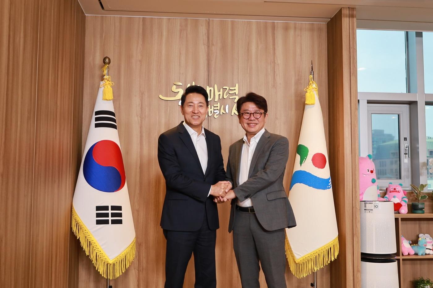 본문 이미지 - 오세훈 서울시장과 유의동 국회 국토교통위원장(유의동 의원실 제공)