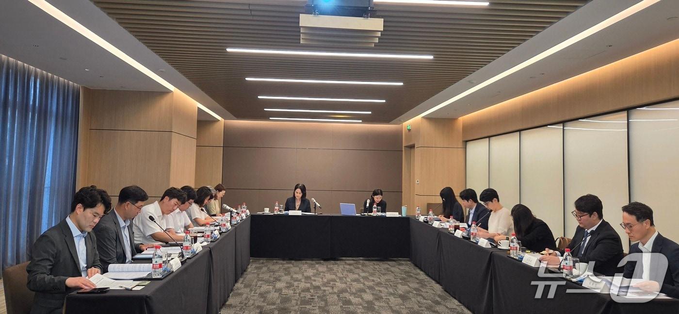 본문 이미지 - 외교부는 오는 15일 광복절을 앞두고 지난달 31일 중국 충칭에서 나용욱 동북·중앙아시아국 심의관 주재로 '중국 지역 역사·사적지 담당관 회의'를 개최했다고 2일 밝혔다.(외교부 제공).