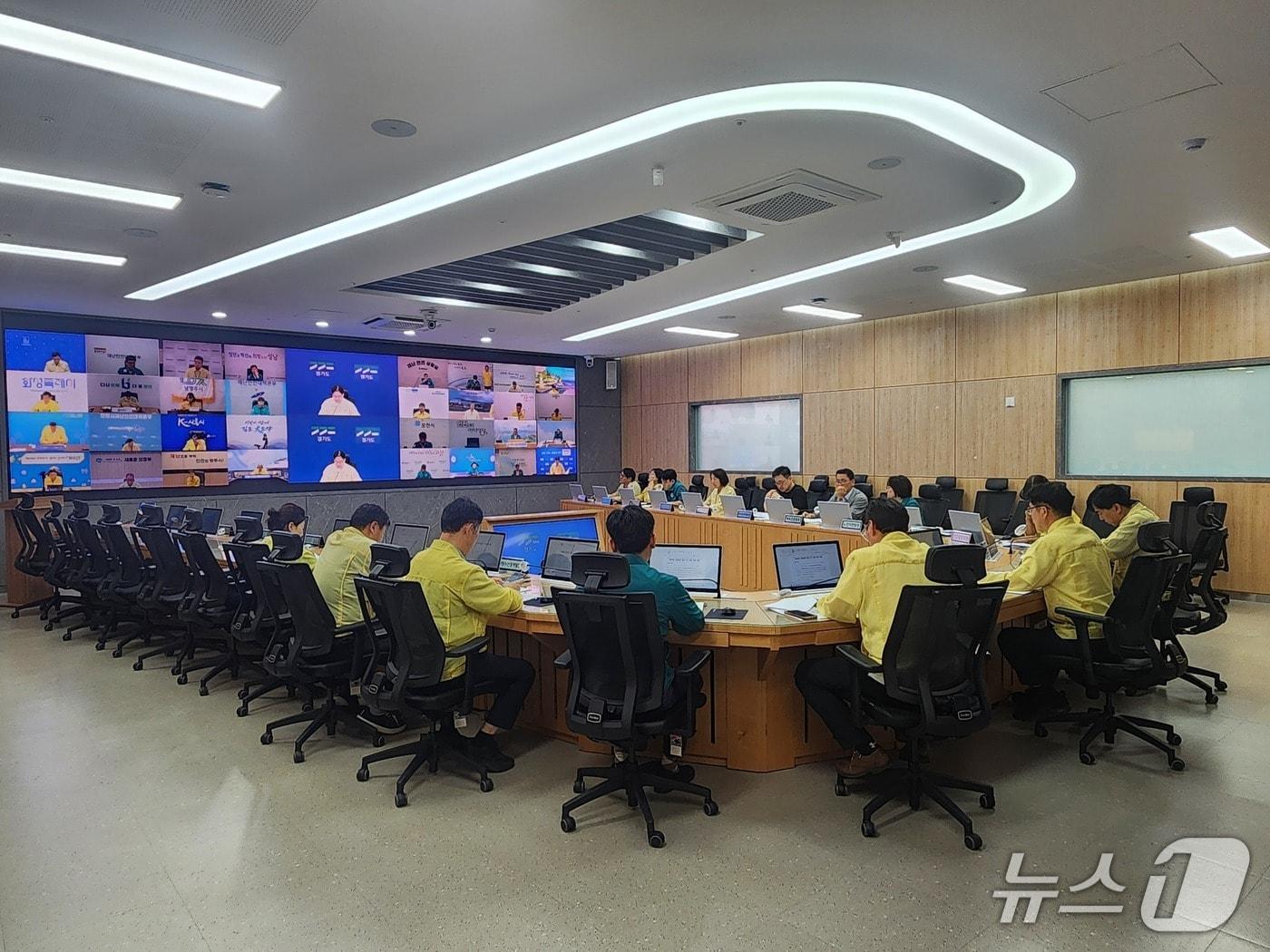 본문 이미지 - 경기도 폭염대응 추진상황 점검 T/F 회의.(경기도 제공. 재판매 및 DB금지)