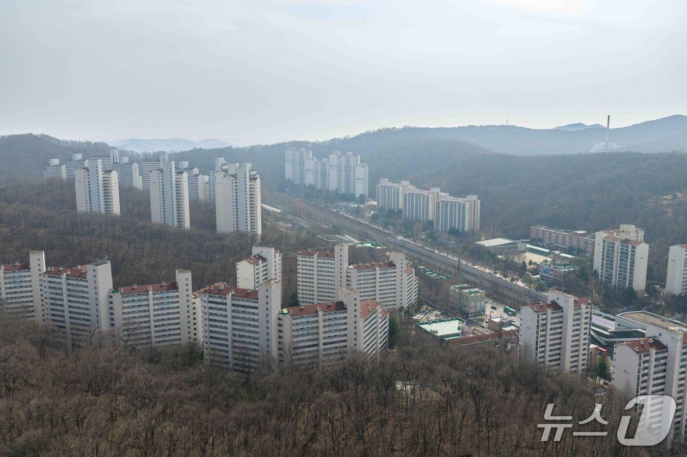 본문 이미지 - 한라주공4단지 1차 아파트 전경. (군포시 제공. 재판매 및 DB 금지) 2026.8.20/뉴스1