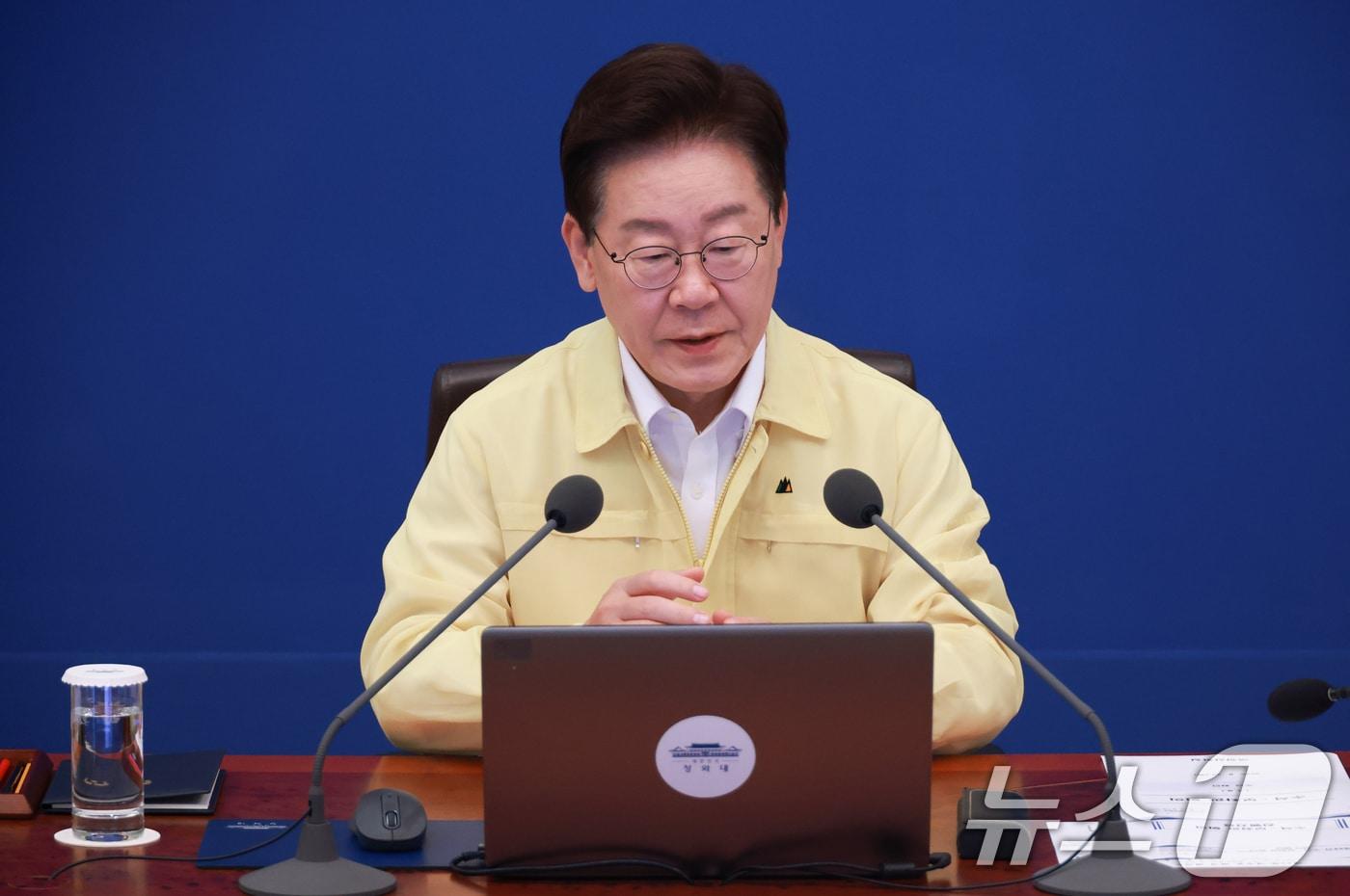본문 이미지 - 이재명 대통령이 20일 청와대에서 열린 수석보좌관회의에서 발언하고 있다. (청와대통신사진기자단) 2026.8.20 ⓒ 뉴스1 허경 기자