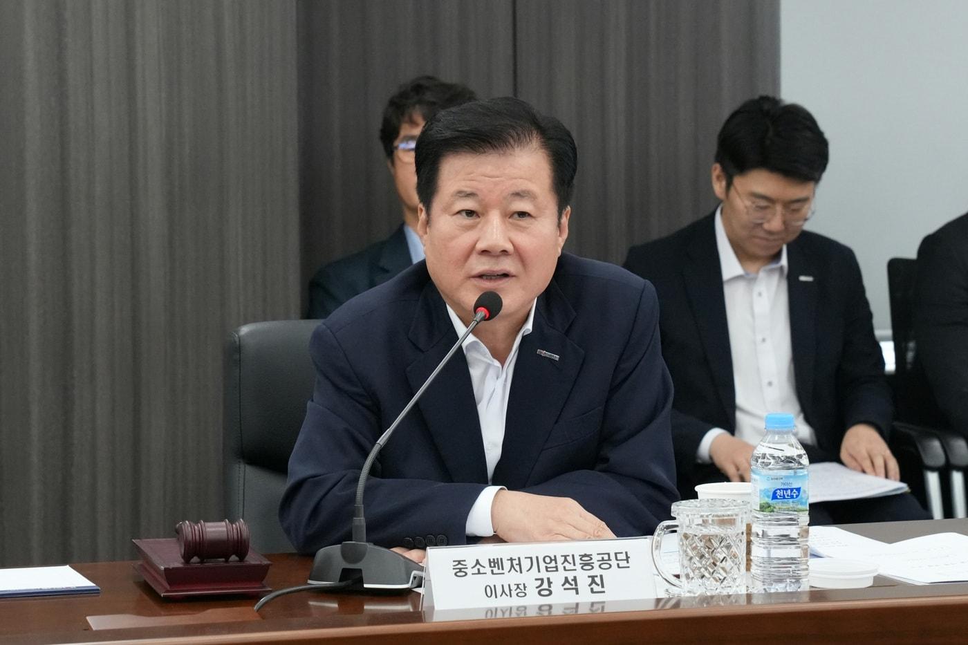 본문 이미지 - 강석진 중소벤처기업진흥공단 이사장이 발언하고 있다.(중소벤처기업진흥공단 제공)