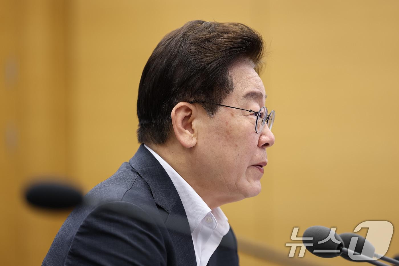 본문 이미지 - 이재명 대통령이 21일 청와대에서 열린 제1차 반부패정책협의회에서 발언하고 있다. 2026.8.21 ⓒ 뉴스1 이재명 기자