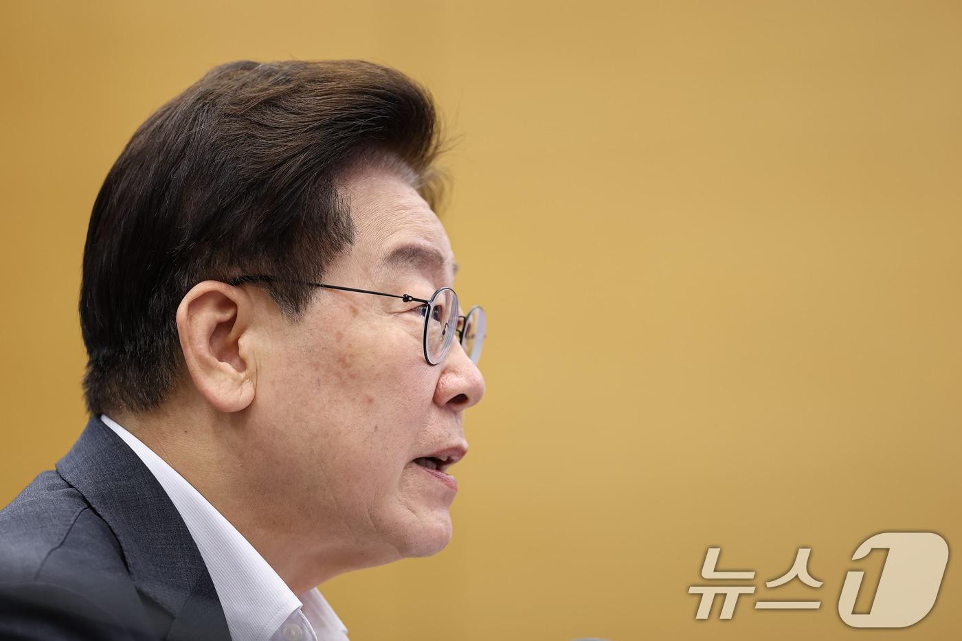 본문 이미지 - 이재명 대통령이 21일 청와대에서 열린 제1차 반부패정책협의회에서 발언하고 있다. 2026.8.21 ⓒ 뉴스1 이재명 기자