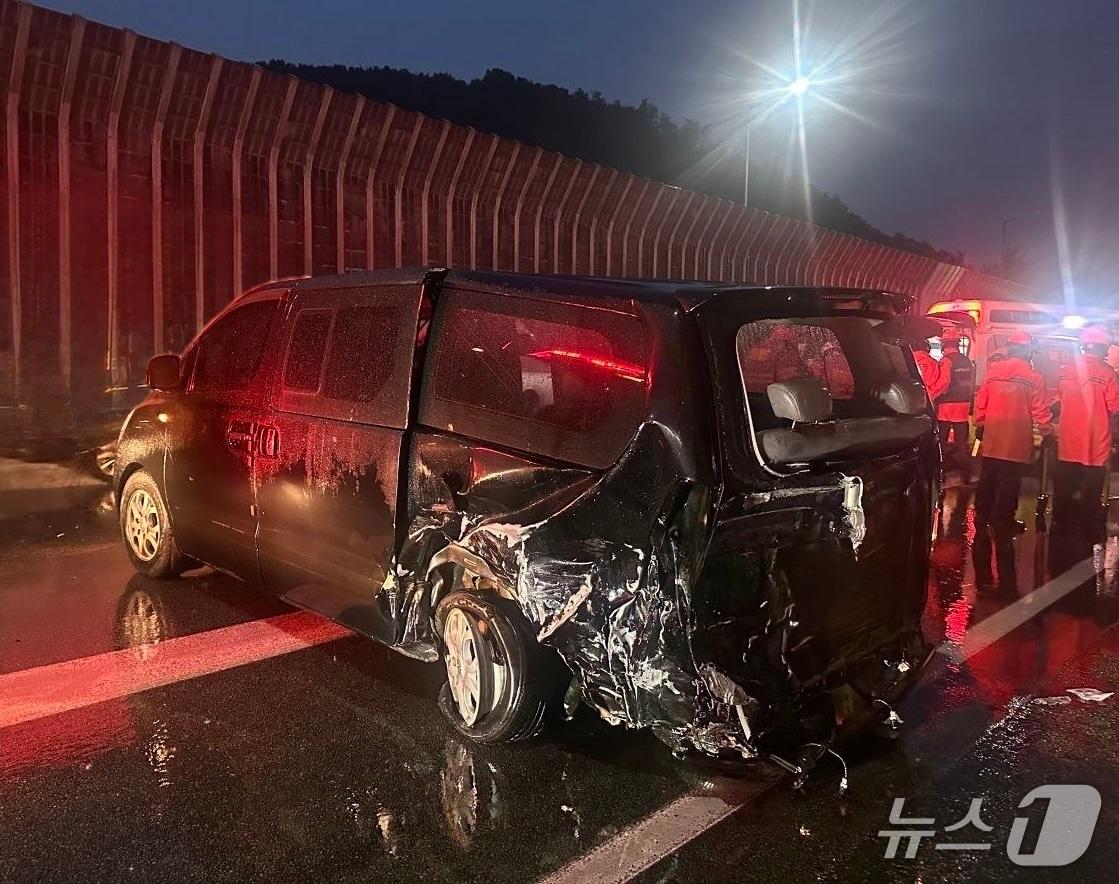 본문 이미지 - 사고 현장. (경기도소방재난본부 제공. 재판매 및 DB 금지) 2026.8.22/뉴스1