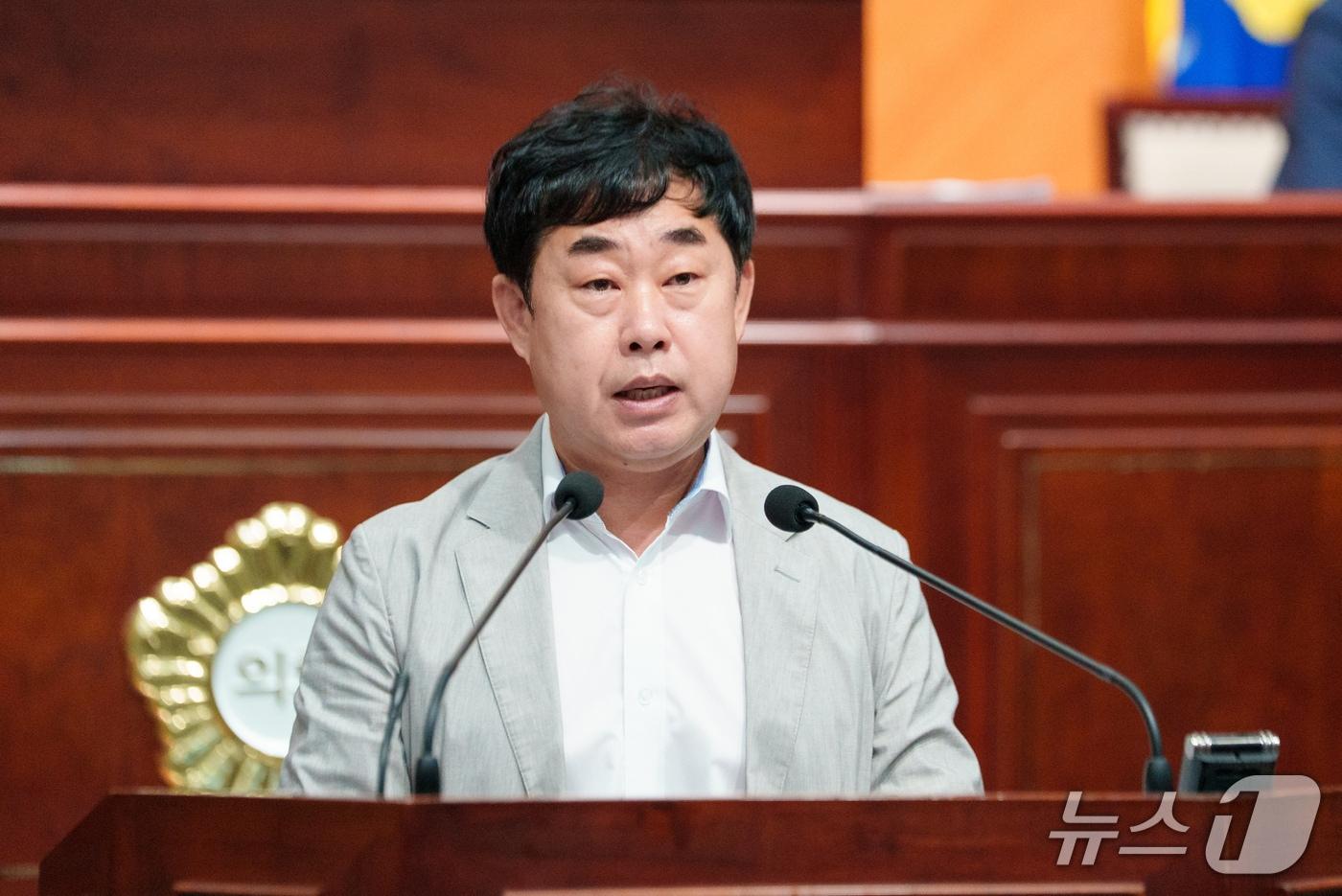 본문 이미지 - 박광일 군산시의회 의원이 24일 열린 제286회 임시회 1차 본회의에서 5분 자유발언을 하고 있다.(군산시의회 제공, 재판매 및 DB제공)