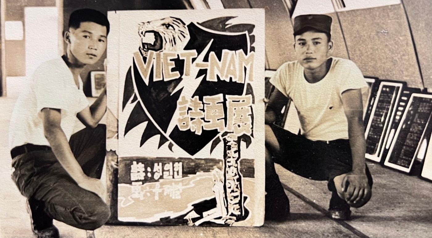본문 이미지 - 1966 우제길, 정주호 종군 스케치전 (나트랑, 베트남) (우제길미술관 제공)