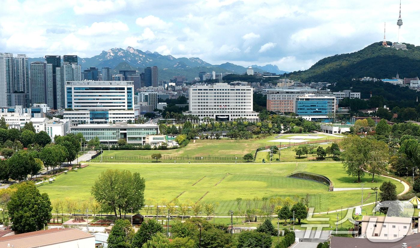본문 이미지 -  서울 용산구 용산공원의 모습. 2026.8.25 ⓒ 뉴스1 이호윤 기자