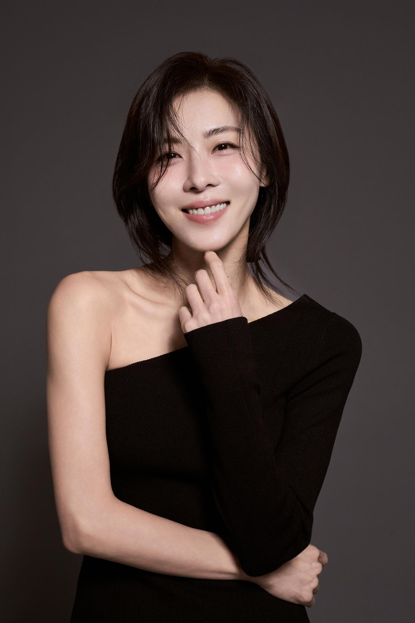 본문 이미지 - 하지원/ 해와달엔터테인먼트 제공