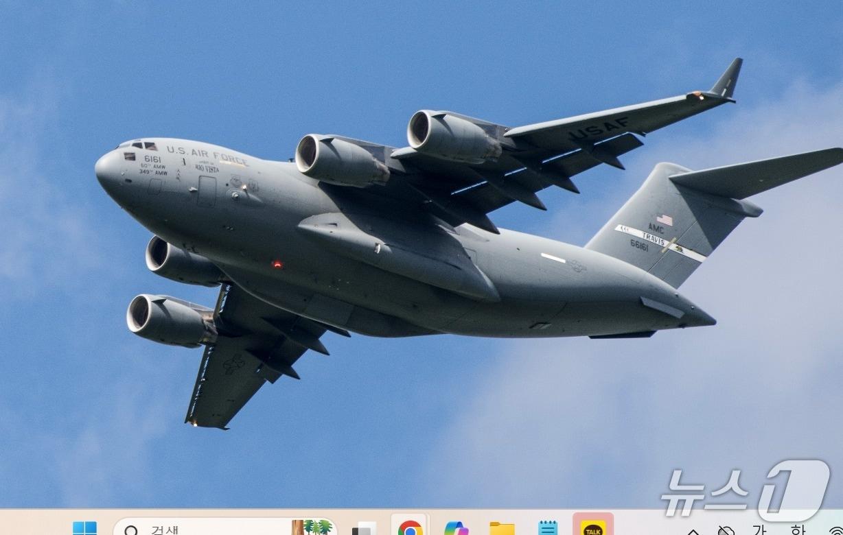 본문 이미지 - 미 공군 수송기 보잉 C-17 글로브마스터 III. (미공군 홈페이지 사진 갈무리). 2026.08.25 ⓒ 뉴스1 