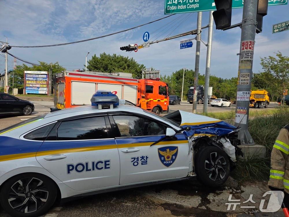 본문 이미지 -  당진 송악읍 교통사고 현장. (충남소방본부 제공, 재판매 및 DB금지) / 뉴스1