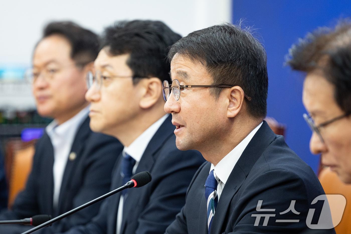 본문 이미지 - 한병도 더불어민주당 원내대표가 27일 서울 여의도 국회에서 열린 정책조정회의에서 발언하고 있다. 2026.8.27 ⓒ 뉴스1 유승관 기자